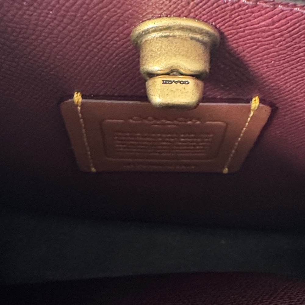 Coach Black Pebbled Leather Shoulder Bag - Picture 6 of 9